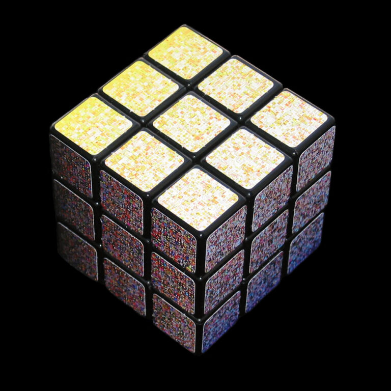 Cube monochrome(s)