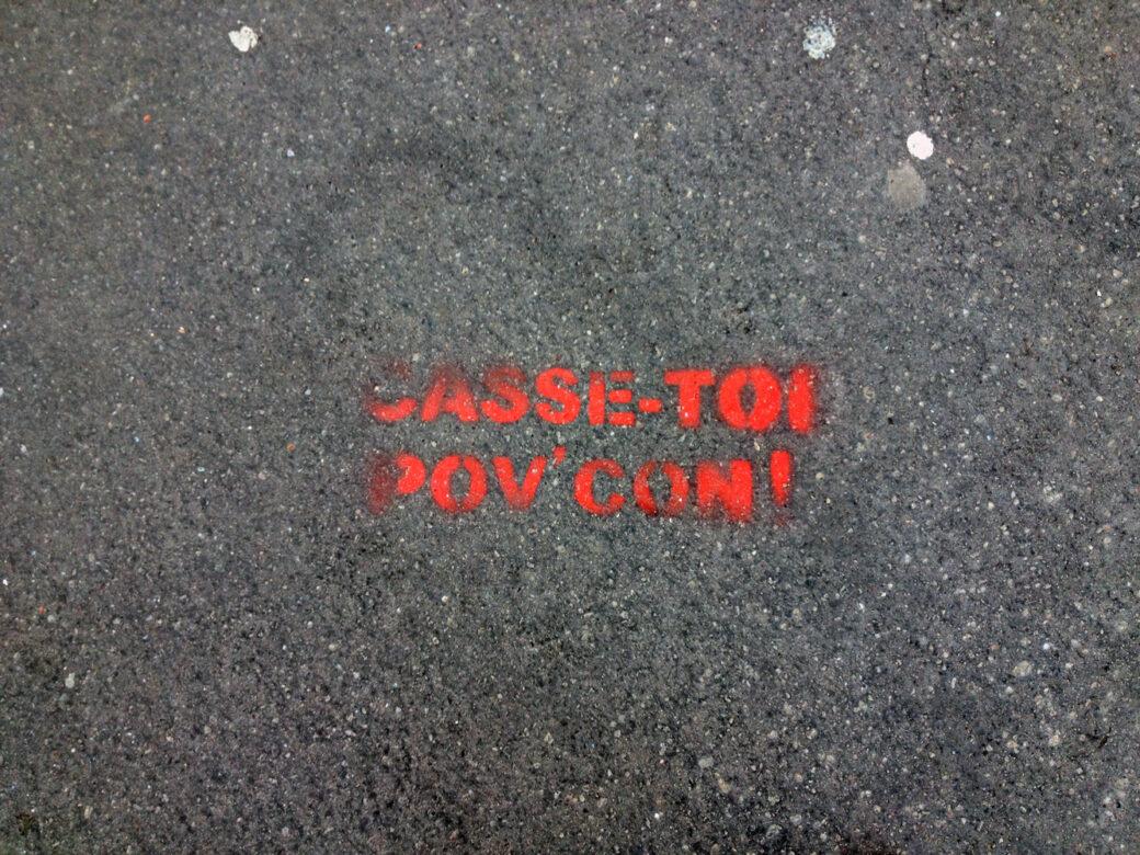 Casse-toi pov’ con