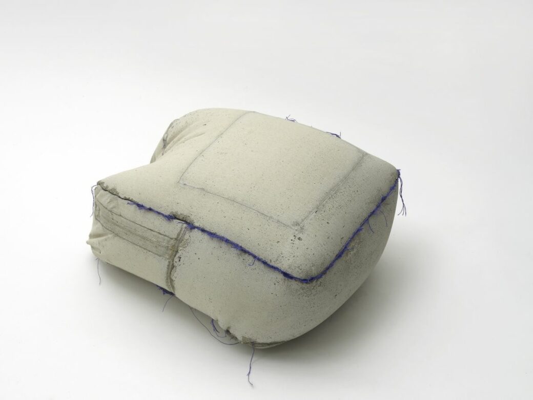Loads / Marie Lund